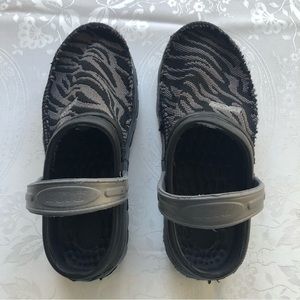 Boji Sandals Women’s Size 41(US-10) Gray/Black Zebra Mules Clogs Rubber Shoes